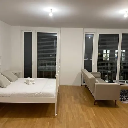 Spacieux Studio Proche Lausanne Apartamento Crissier